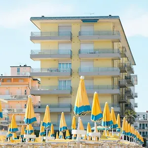 Appartamento {lux Kobler} - Luminoso Fronte Mare, Lido di Jesolo